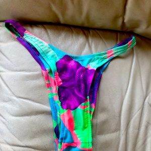 Hawaiian Tropics minimal coverage bikini bottom